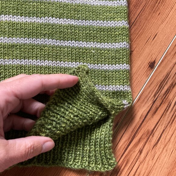 Tee Green & Grey Stripes Hand knit Small - Picture 8 of 10